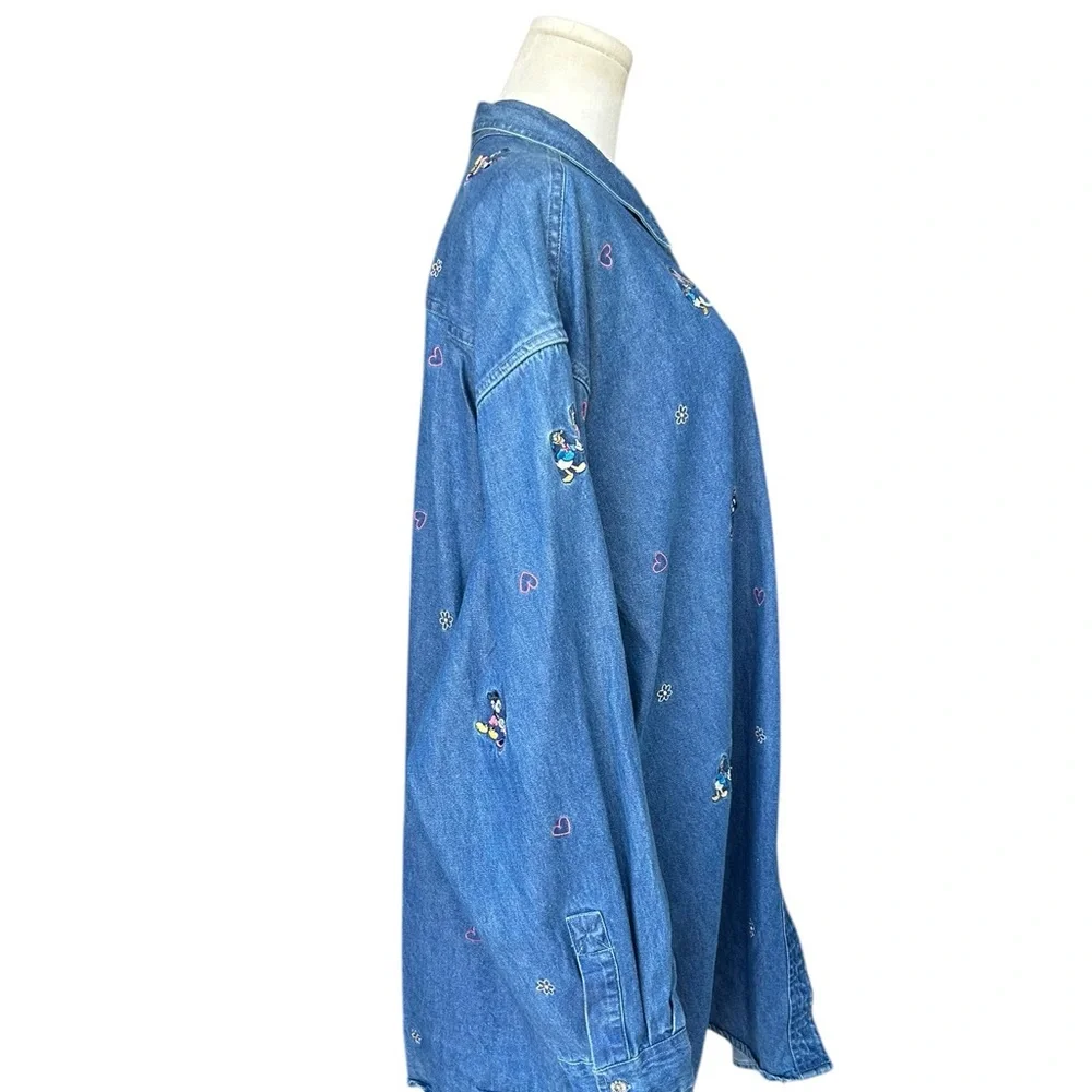 Disney Mickey Minnie Donald Daisy Embroidered XXL Heart Valentines Button-Up Top - Picture 3 of 11